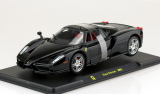 Ferrari Enzo (2002) 1:24 - plastový box je na vrchu prasknutý