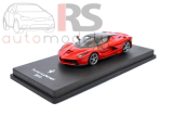 Ferrari LaFerrari (2013) 1:64 - plastový box má v jednom rohu prasklinu