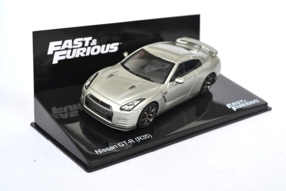 Nissan GT-R (R35) Fast & Furious  - plastový box je prasknutý!