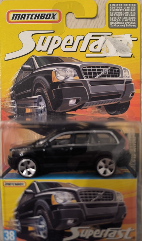 Matchbox Volvo XC90 - poškodený blister od nálepky