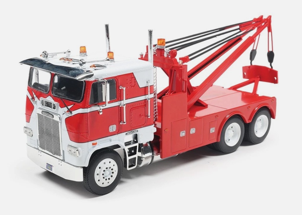 Freightliner FLA Tow Truck 1987