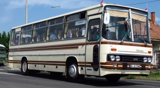 Ikarus 256 (béžovo hnedý) - PREDOBJEDNÁVKA - k dispozícii v roku 2021